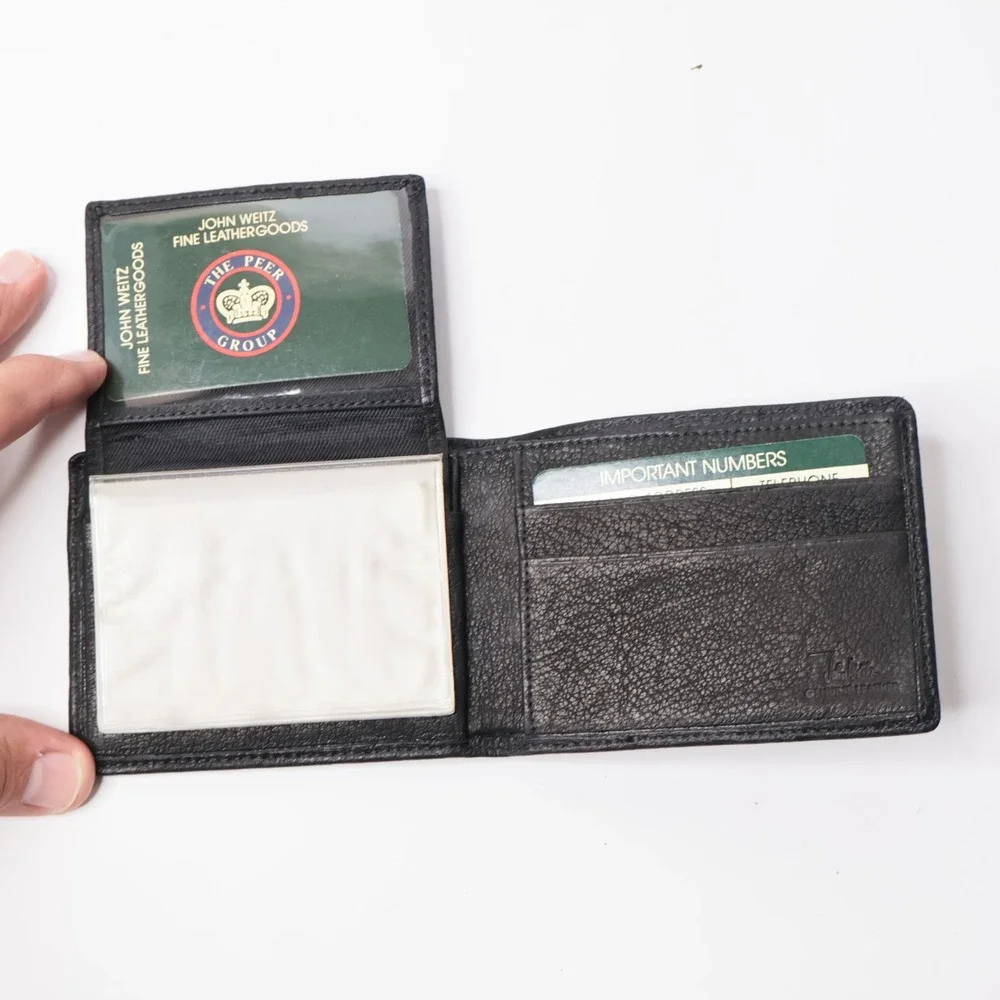 John Weitz Mens Black Pebbled Genuine Leather Bifold Wallet ID Window VTG NOS